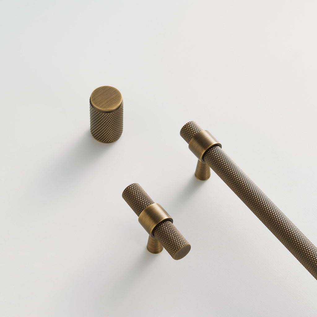 Knob CH035 | Knurled | Antique Brass