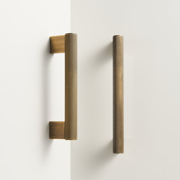 Handle CH052 | Knurled | Antique Brass