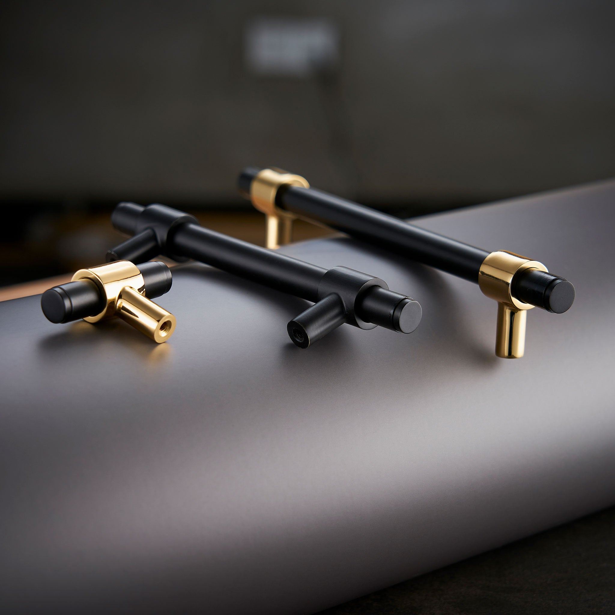 T-bar 3074 | Svart/Guld - Dooroom