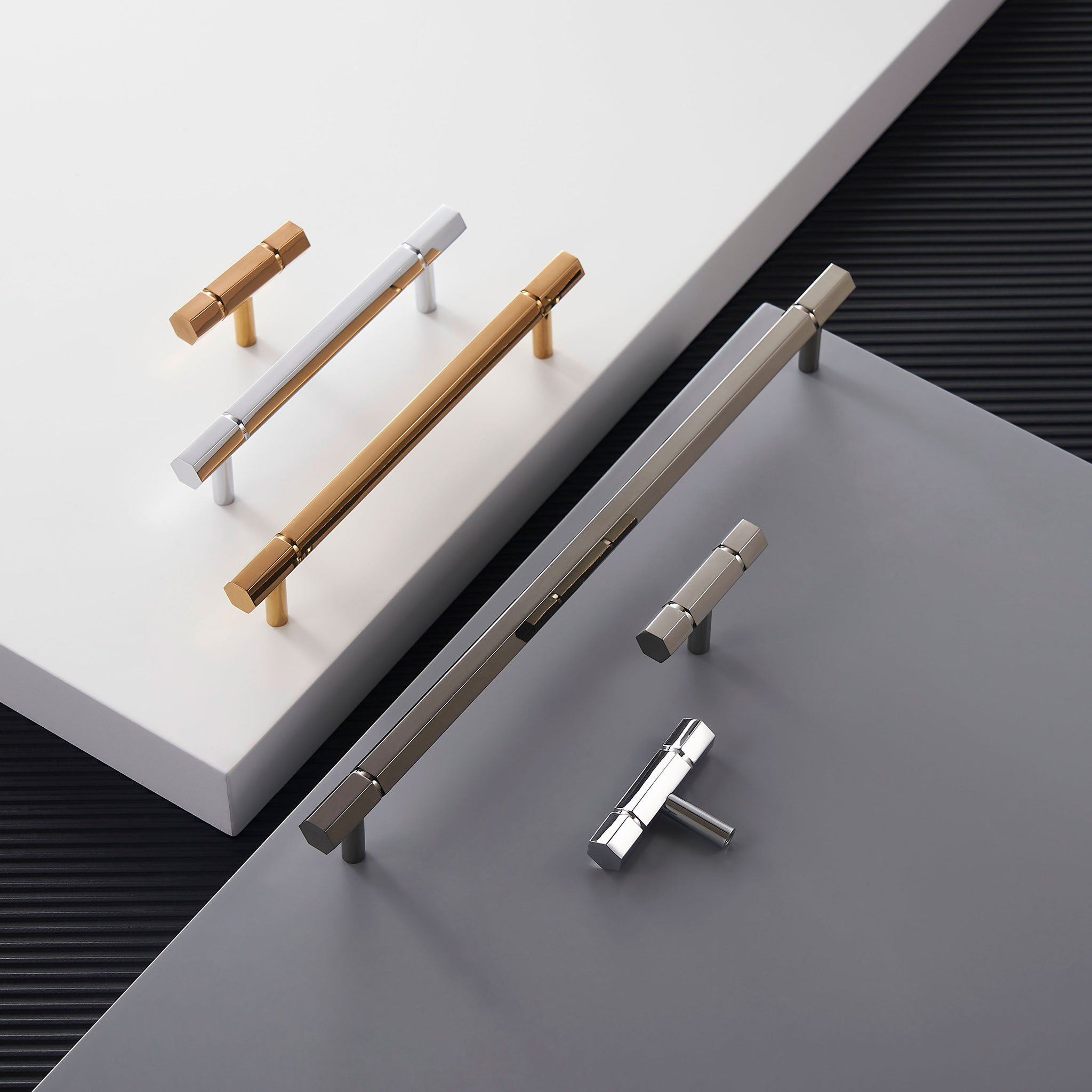 T-bar 3109 | Svart Titan - Dooroom